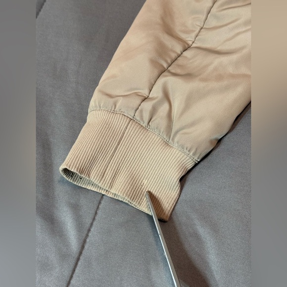 ALO Yoga Off Duty Satin Bomber Jacket in Tan Gravel Size Medium - Picture 13 of 15